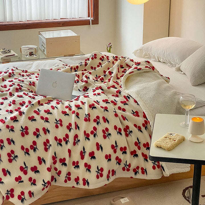 Fluffy Floral Plush Verdickte Decke für Gemütlichen Komfort | Karnz