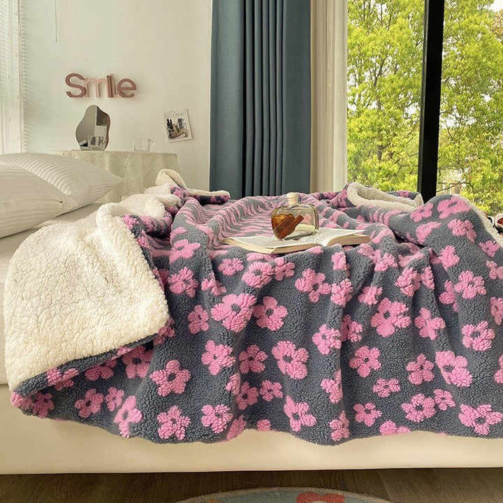 Fluffy Floral Plush Verdickte Decke für Gemütlichen Komfort | Karnz