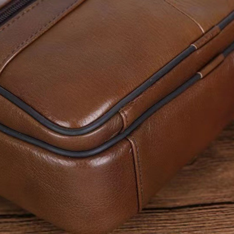 Leder Herren Schultertasche – Geräumige Rindsledertasche mit verstellbarem Schulterriemen | Karnz