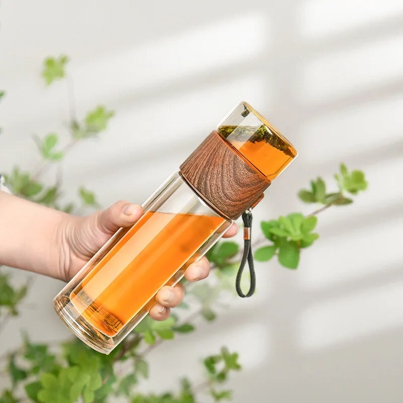 Thermobecher mit Teefilter – Glas & Holz – Doppelwandig – 500 ml – ClearTherm | Karnz