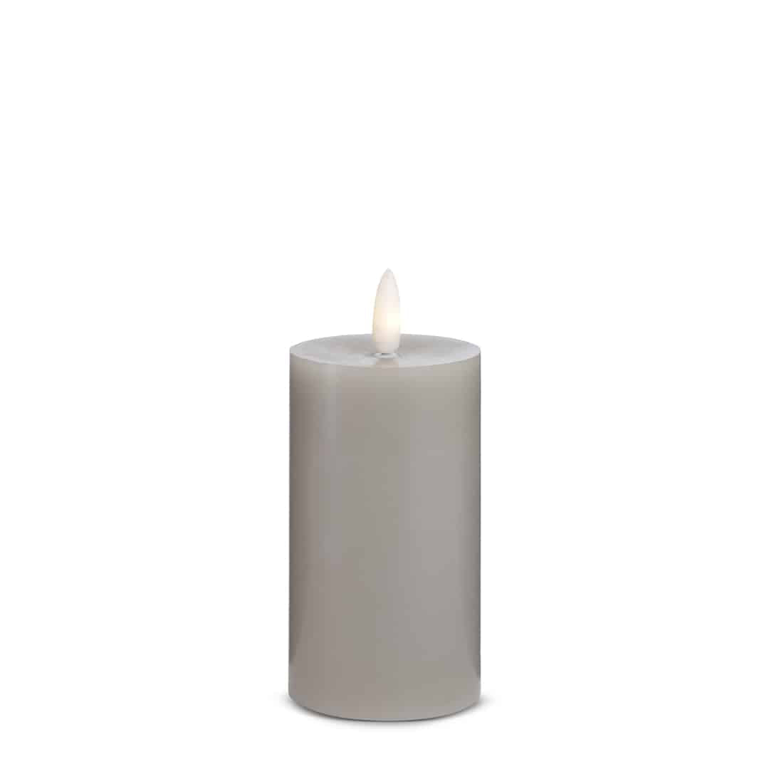 LED Kerze (1 Stück) mit realistischer 3D Flamme 5 x 12,5 cm | Karnz