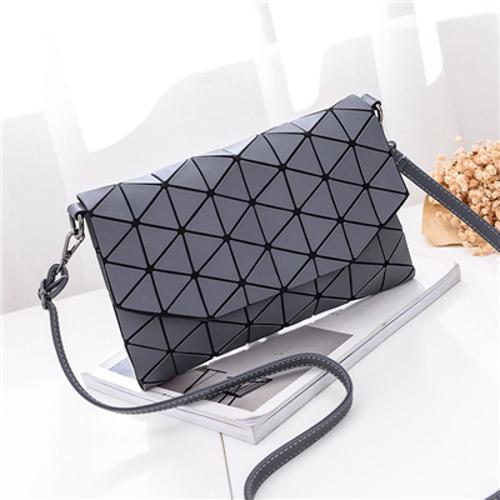 Abstract Geometric Matte Schultertasche | Karnz