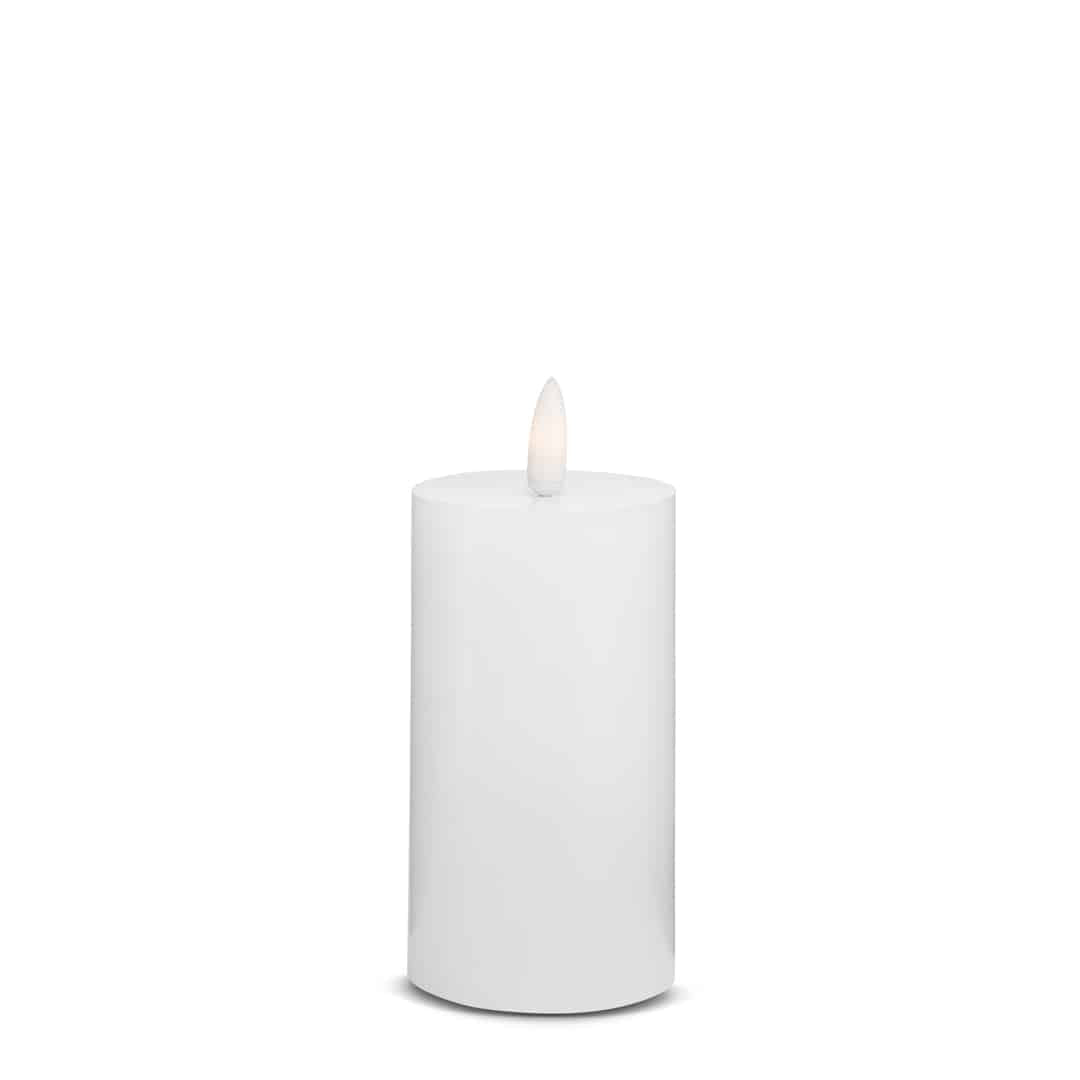 LED Kerze (1 Stück) mit realistischer 3D Flamme 5 x 12,5 cm | Karnz