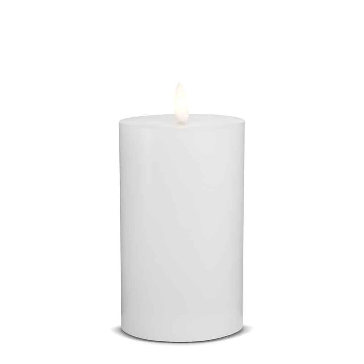 LED Kerze (1 Stück) mit realistischer 3D Flamme 7,5 x 15 cm | Karnz