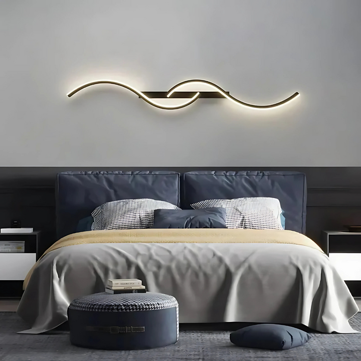 Moderne LED-Streifenleuchten für die Wandmontage
