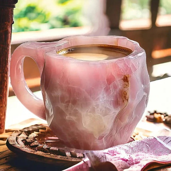 Facettierter Kaffeebecher aus Mineralkristall – Elegante Glastasse
