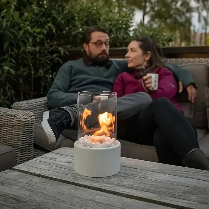 GlowLuxe - Elegante tragbare Tischfeuerlanterne Karnz