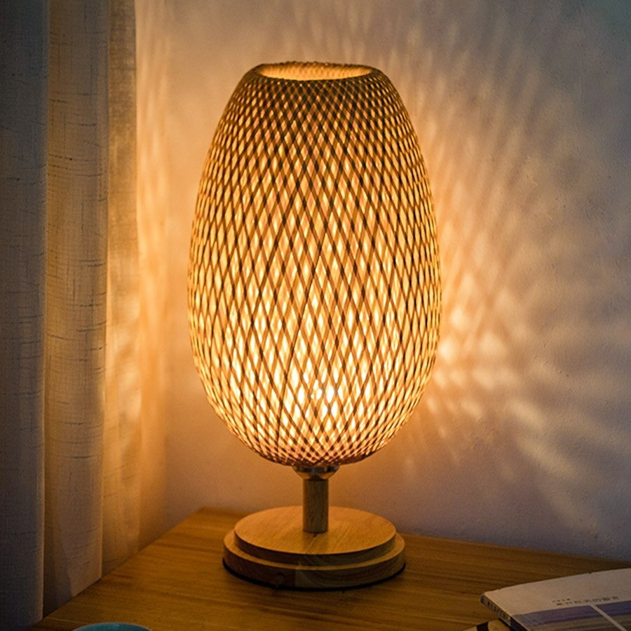 Woven Bamboo Nachttischlampe im Vintage-Retro-Stil | Karnz
