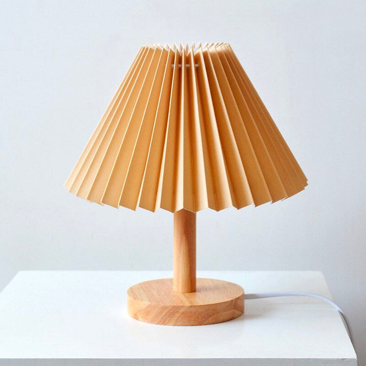 Holz Nachttischlampe mit gefaltetem Schirm Vintage Design | Karnz