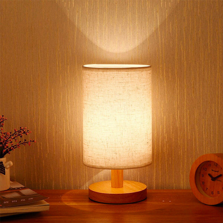 Skandinavische Holz-Nachttischlampe mit Touch Control Design | Karnz