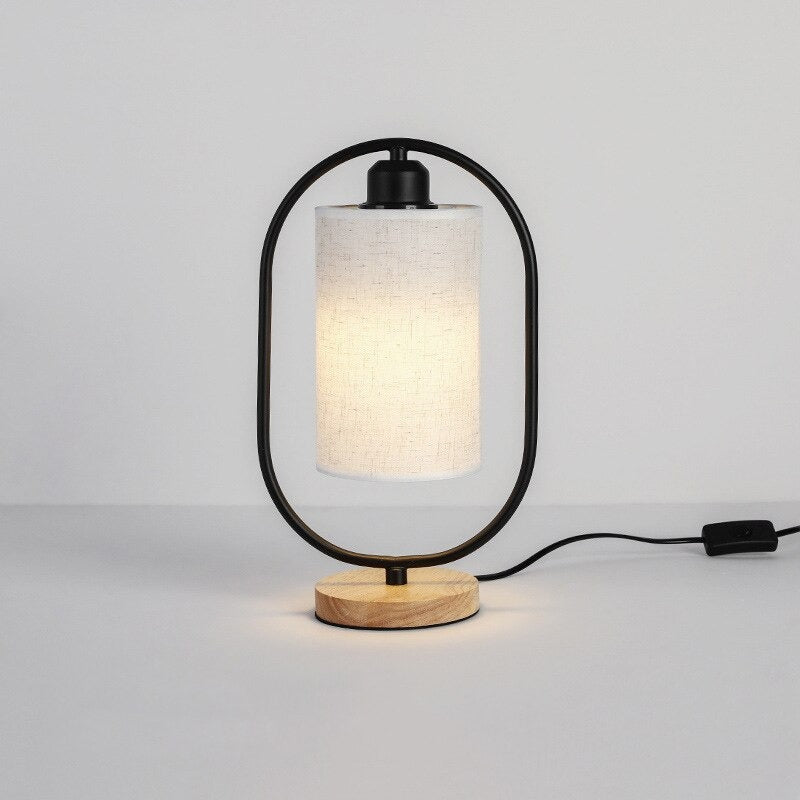Industrieller Stil Holztischlampe mit Metallakzent | Karnz