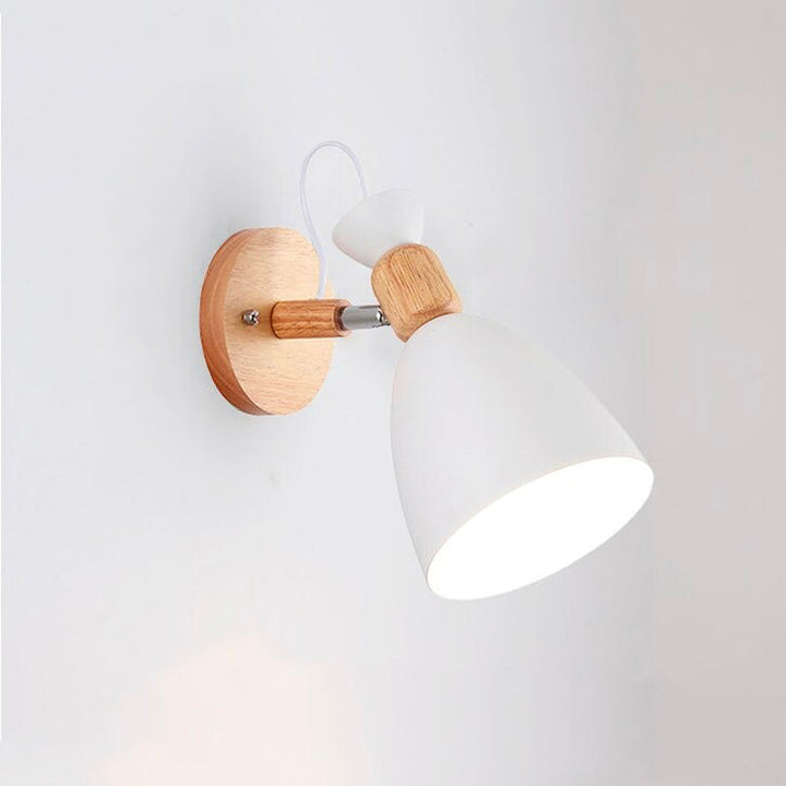 Skandinavische Holz Wand Nachttischlampe mit Metall-Schirm | Karnz