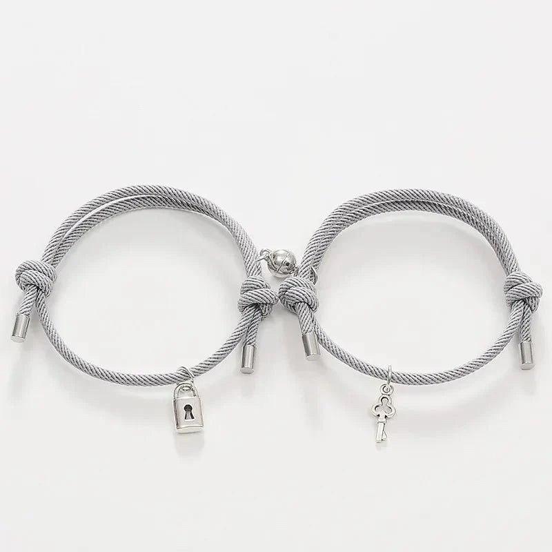 Karnz | Schloss und Schlüssel Magnetisches Seilarmband Set