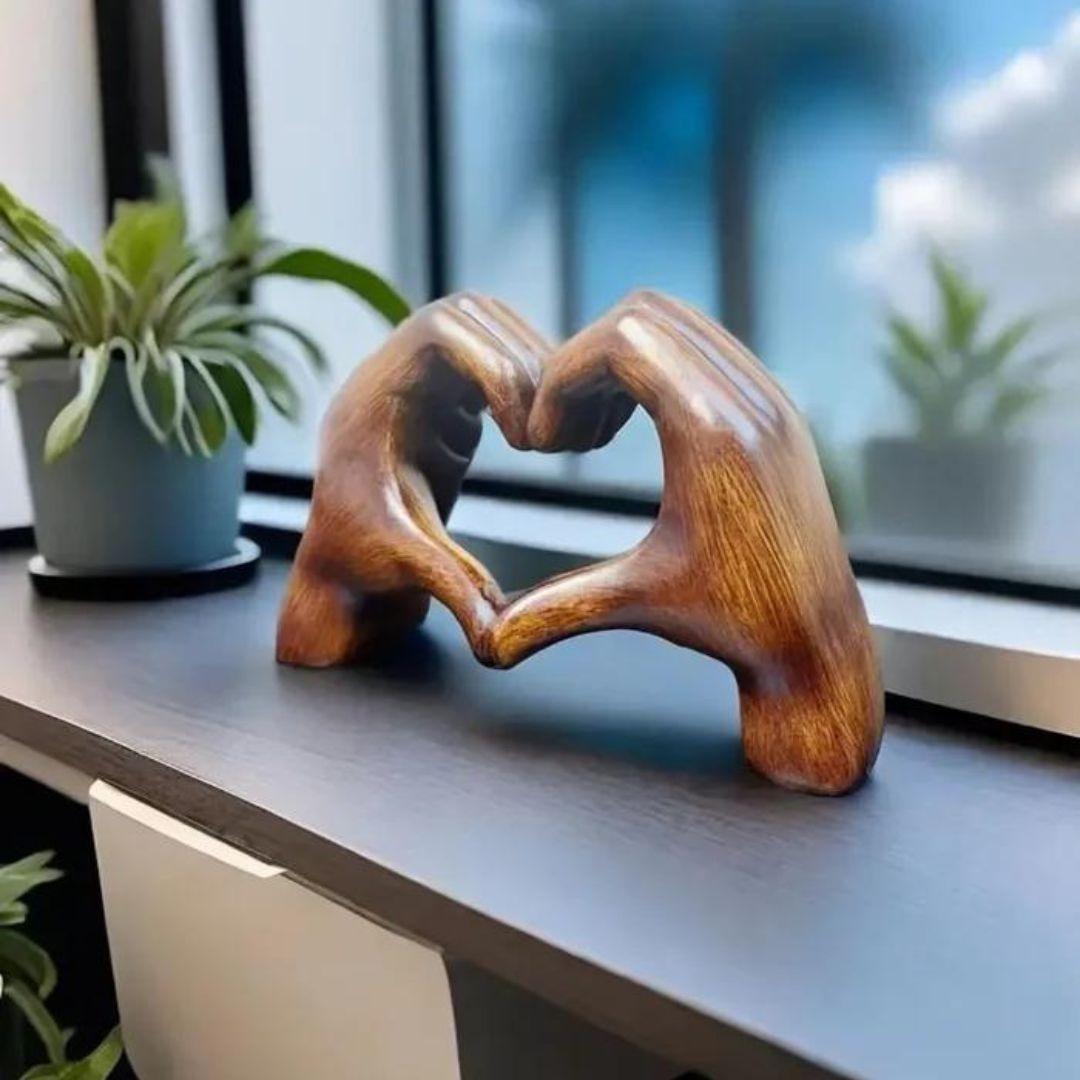 LoveSculpt – Handgefertigte Wohndekoration aus Holz mit rustikalem Charme