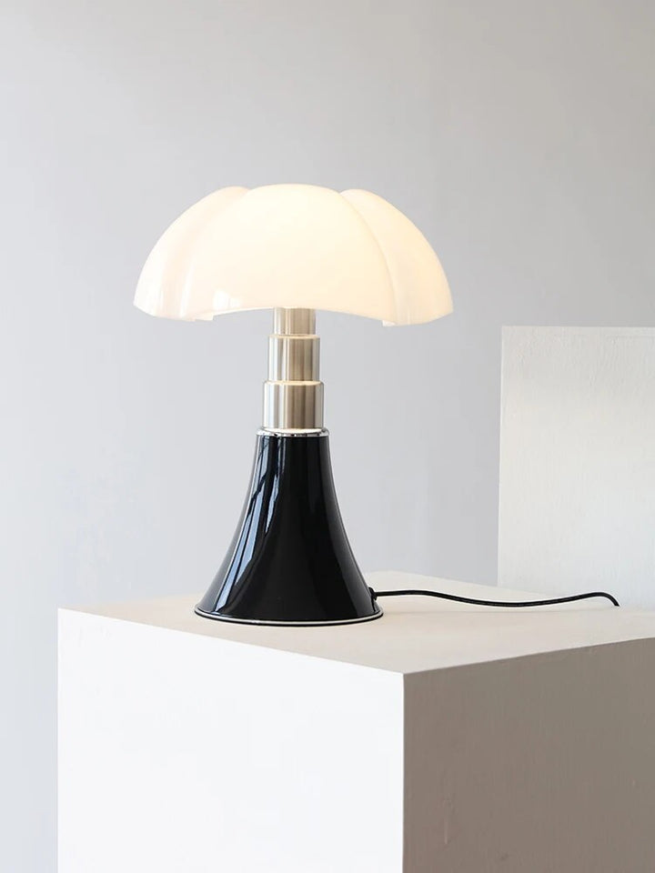 Karnz | Stilvolle Blumen Tischlampe – Fleur