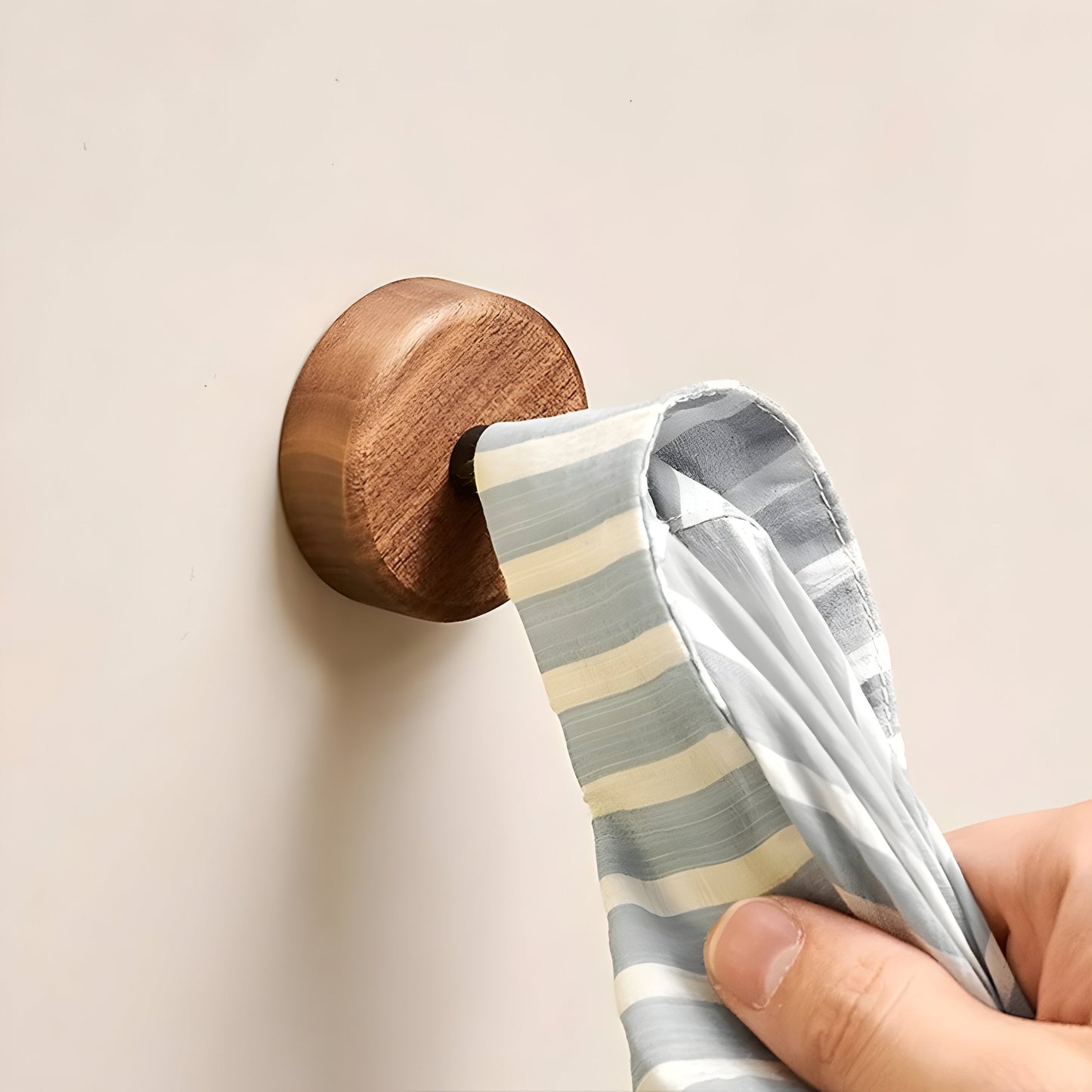 WoodenGrip Haken - Holz-Wandhaken im nordischen Stil | Karnz