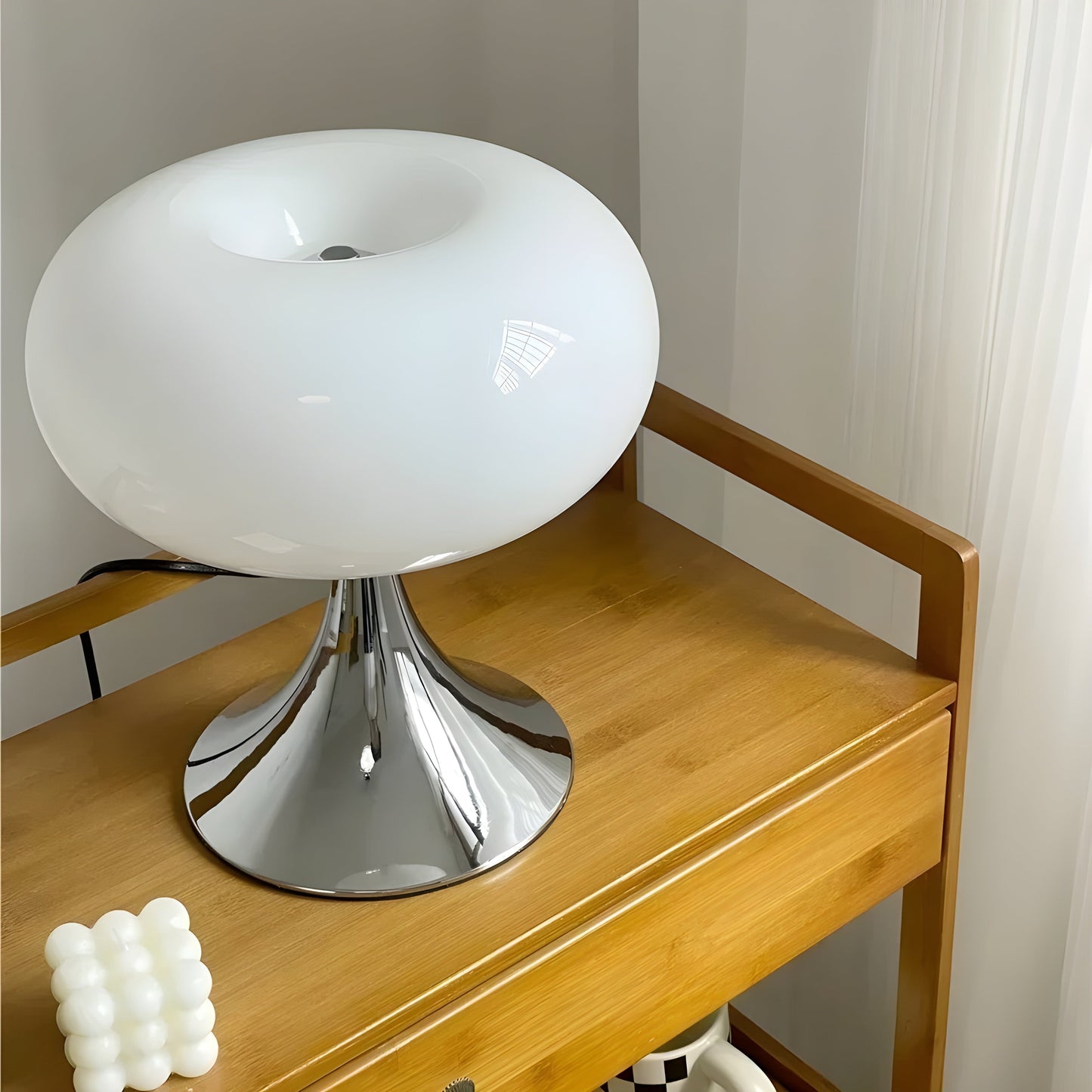 SereneCrystal Lampe – Elegante Retro-TaKarnz-Lampe