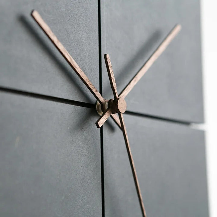 AuraSphere – Minimalistische Wanduhr mit lautlosem Quarzwerk | Karnz