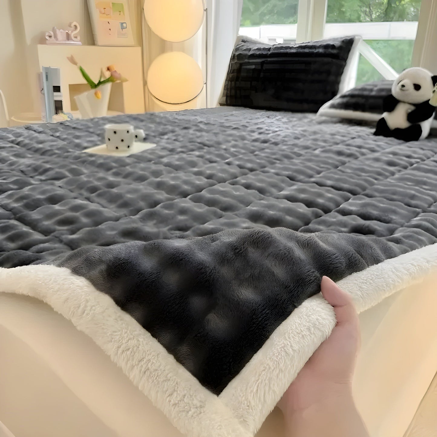 VelvetRest Bettwäsche - Wärmerer Winter Milchvelours Anti-Rutsch Matratzenbezug | Karnz