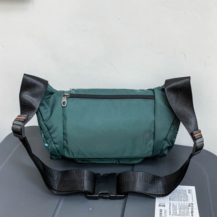Wasserabweisende Herren Hüft- und Umhängetasche – Vielseitiger Reise- und Outdoor-Rucksack | Karnz