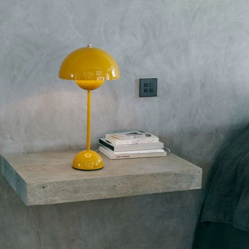 Drahtlose moderne Tischlampe - Einstellbare Helligkeit und wasserdichtes Design | Karnz