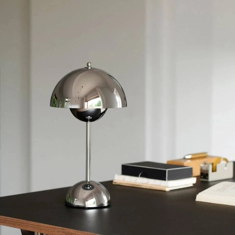 Drahtlose moderne Tischlampe - Einstellbare Helligkeit und wasserdichtes Design | Karnz