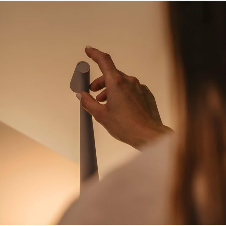 Karnz | Nordische Minimalistische LED Kabellos Tischlampe