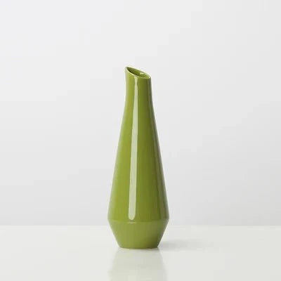Moderne Porzellanvase in leuchtenden Farben