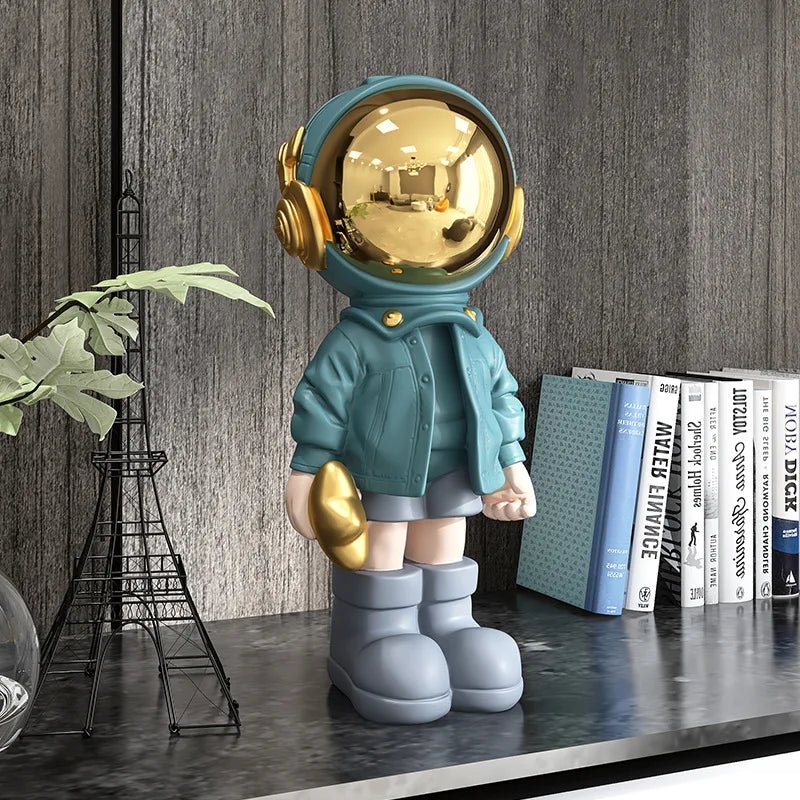 Moderne zeitgenössische Astronautenstatue goldbeschichtete Harzdekoration | Karnz