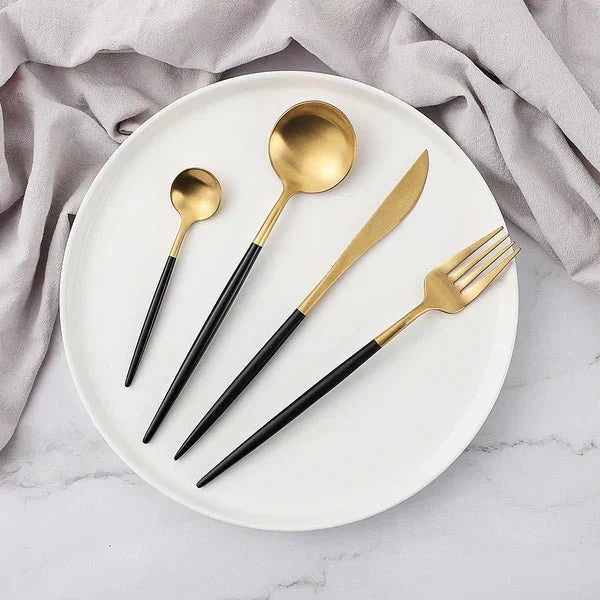 LuxeSet – Luxus Minimalistisch 24-teilige Edelstahl Geschirrset | Karnz