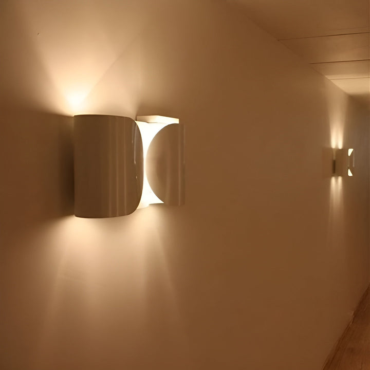 LuminaSquare Wandleuchte - modernes Design und stimmungsvolles Licht | Karnz
