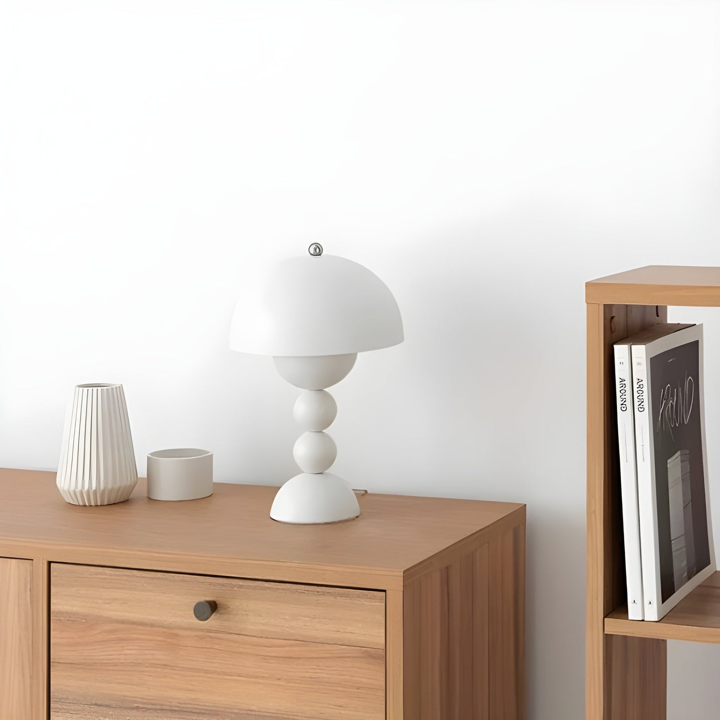 Skandinavische Design Tischlampe - FloraGlow | Karnz