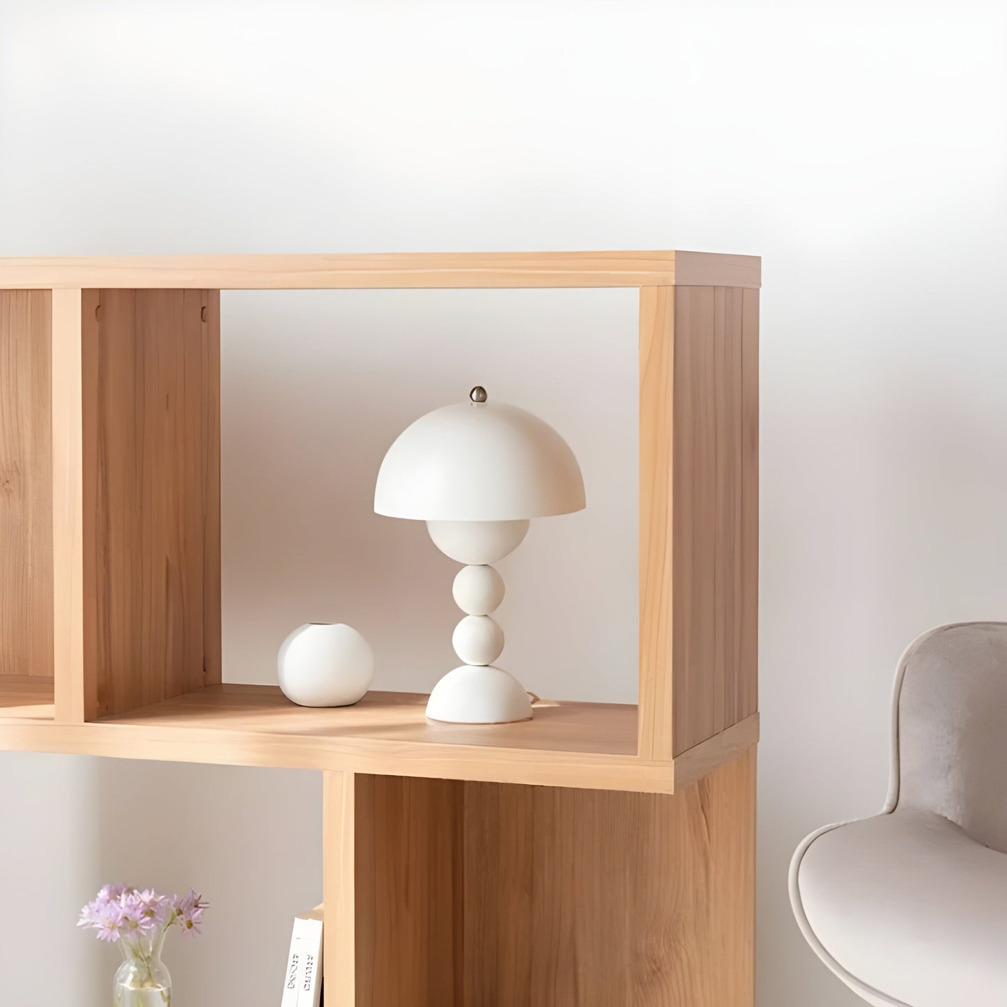 Skandinavische Design Tischlampe - FloraGlow | Karnz