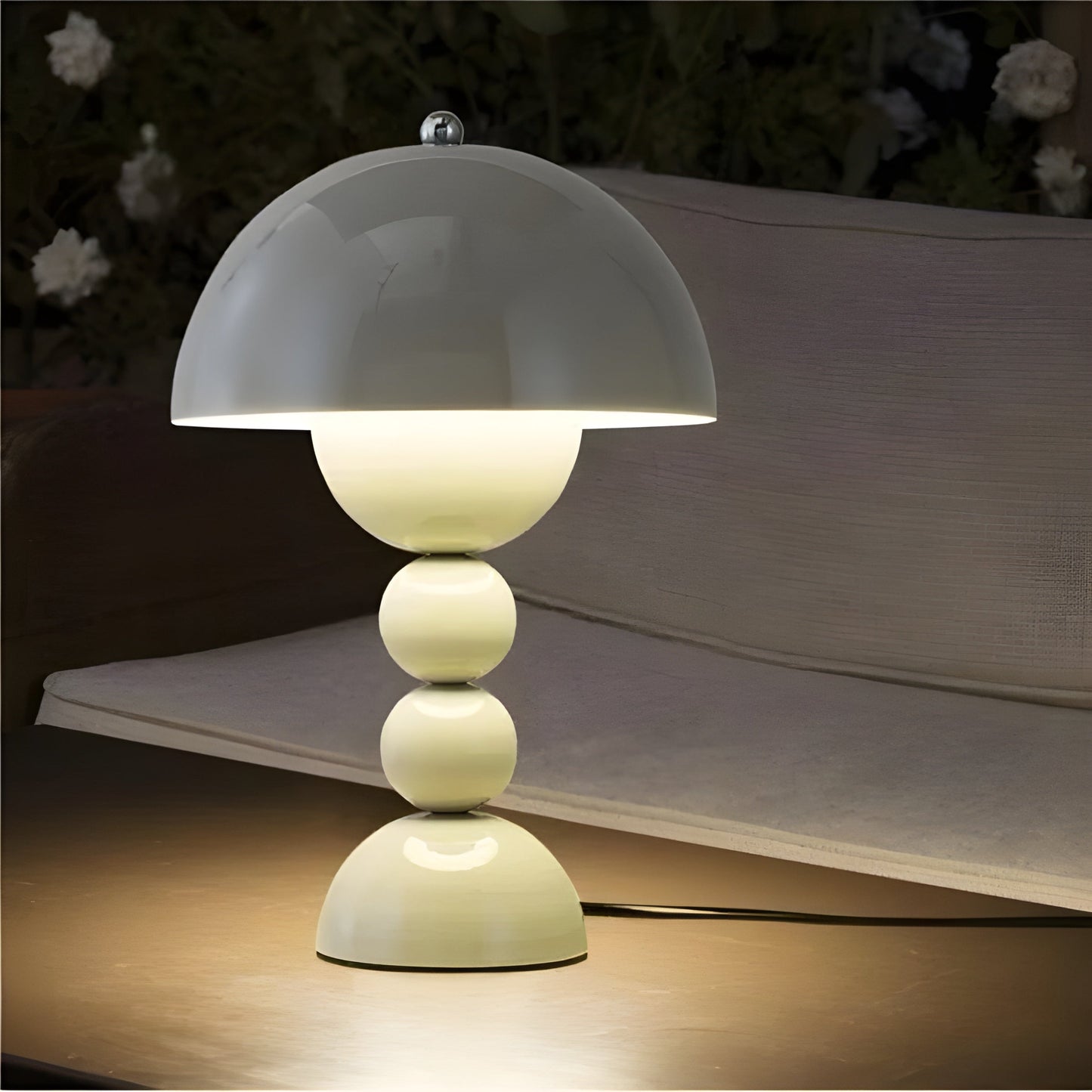 Skandinavische Design Tischlampe - FloraGlow | Karnz