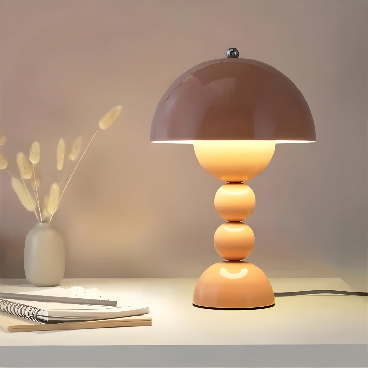 Skandinavische Design Tischlampe - FloraGlow | Karnz