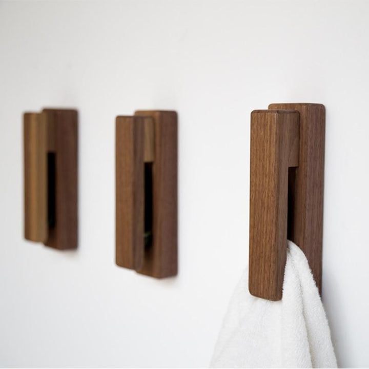 Nordischer Handtuchhalter aus Holz fürs Badezimmer