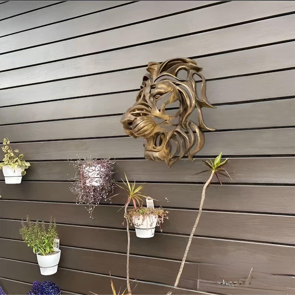 Exquisite vergoldete Löwenkopf Wandskulptur Karnz