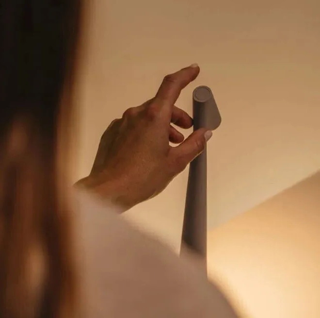 Karnz | Nordisch minimalistisches Design Stimmungslicht | Kabellos | LED | Leselampe | Esslampe