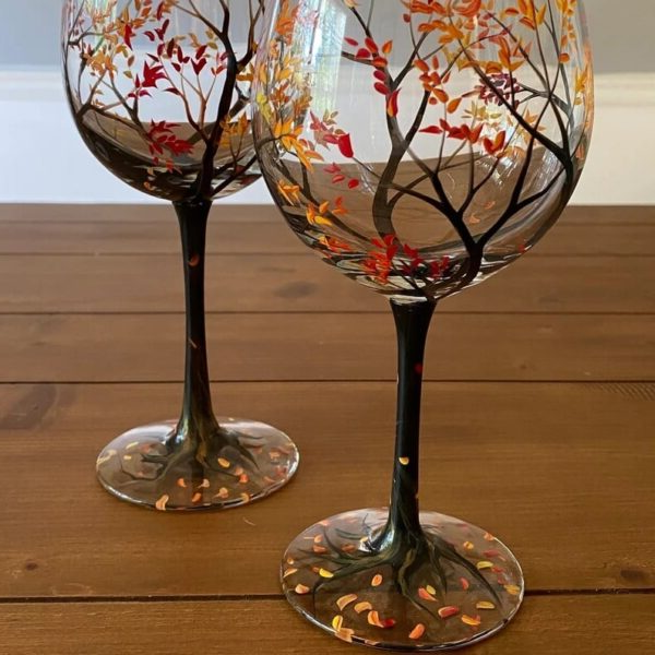 Vier Jahreszeiten Baum Weingläser – Handgemalte Kunst