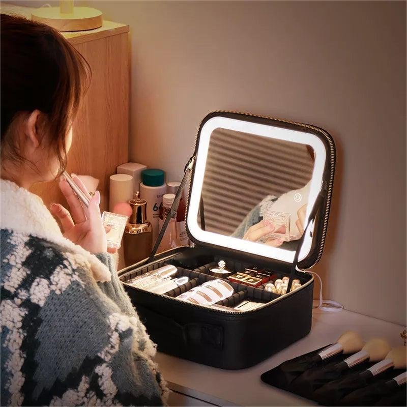 GlamBolt️ | Strahlend schön für unterwegs mit der LED-Kosmetiktasche
