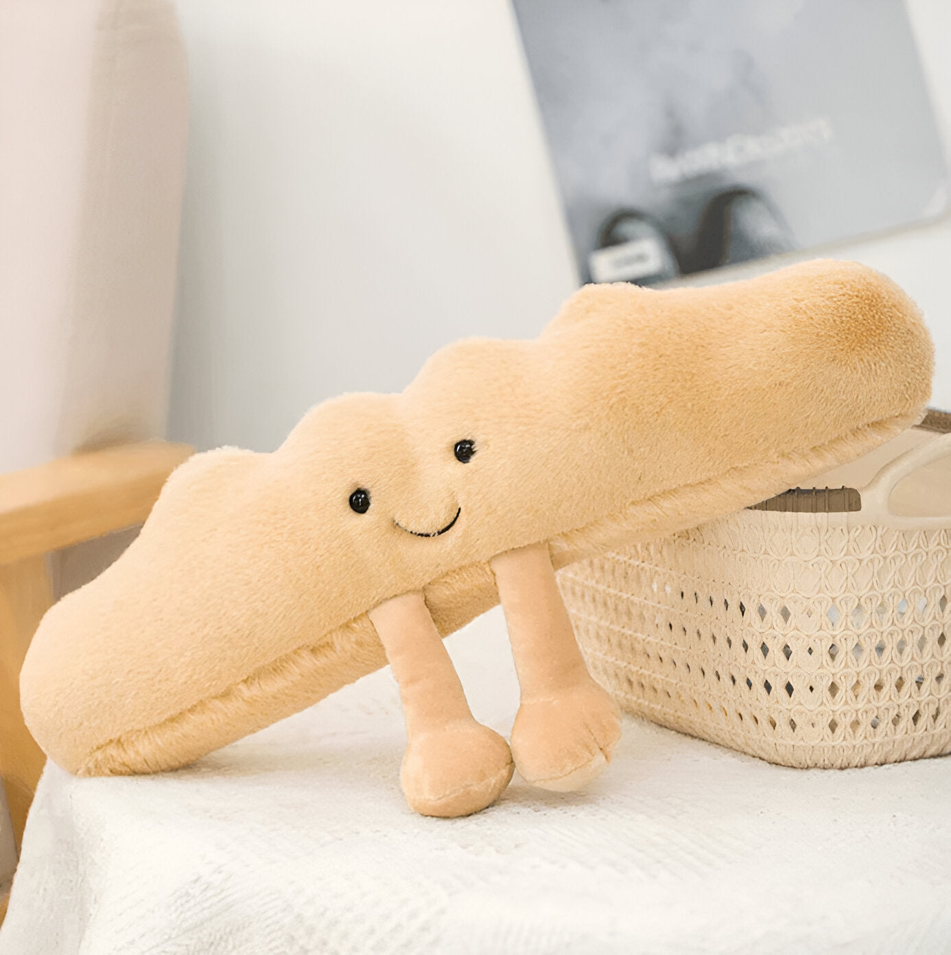 Plüschbrezel – Weiches Kuschelkissen im Frühstücksdesign