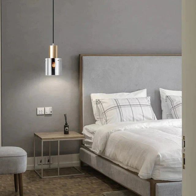 Moderne Pendelleuchte mit Rauchglas – E14-Fassung