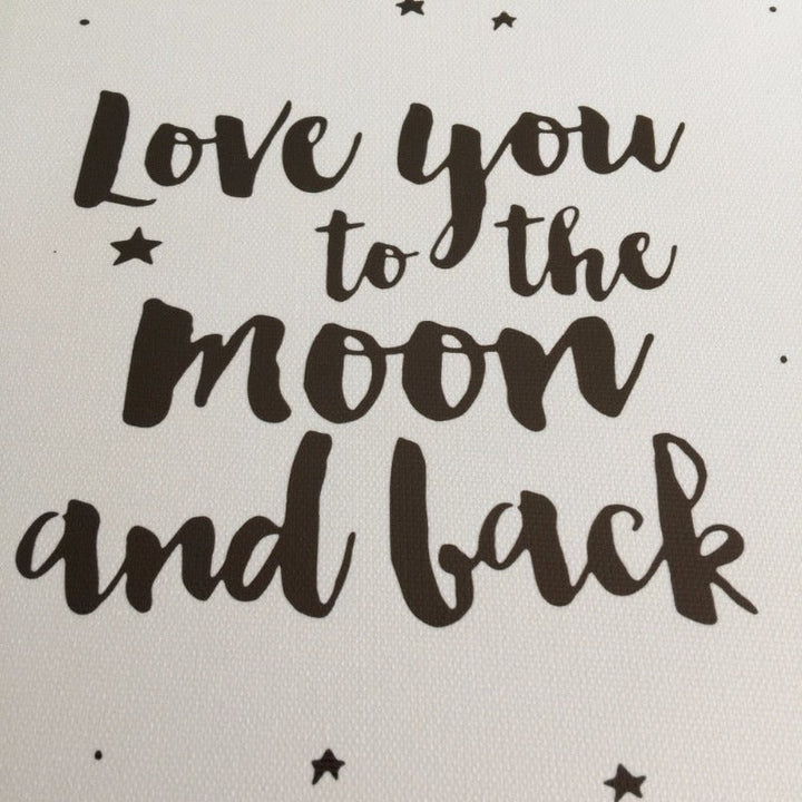 Wir lieben dich bis zum Mond und zurück
