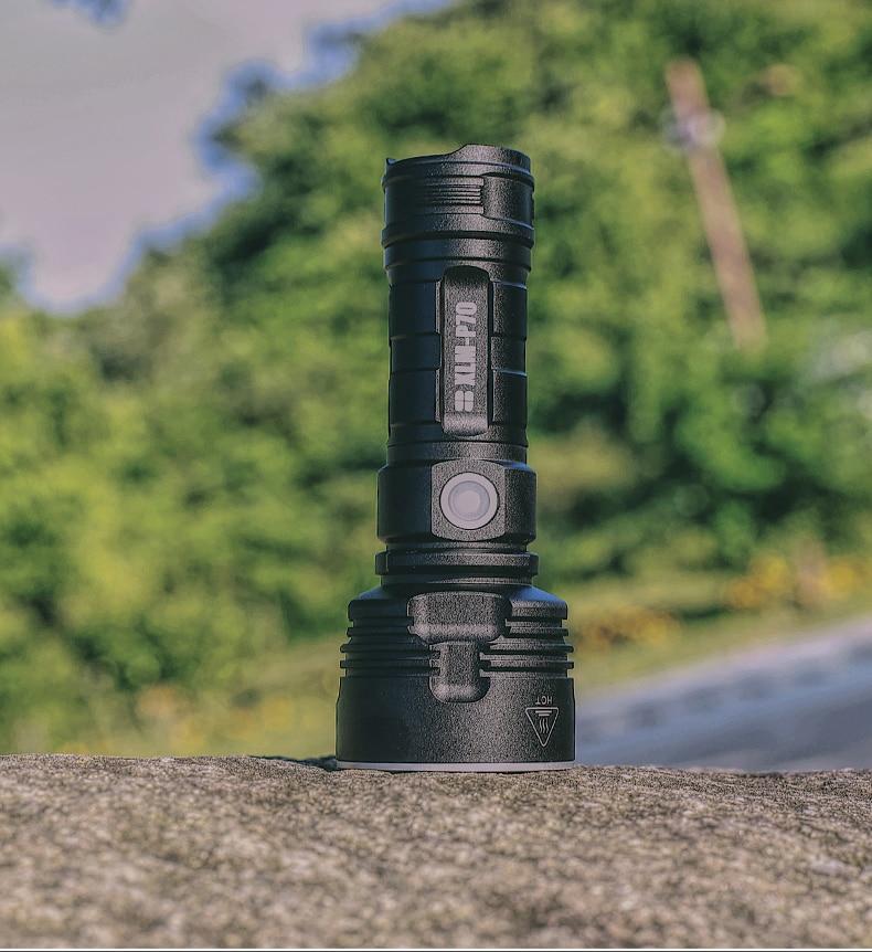 PowerLight - LED Taktische Taschenlampe | Karnz