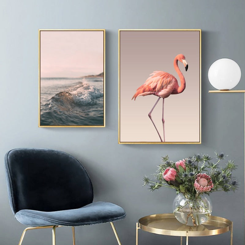Modernes romantisches Leinwandbild mit rosa Pfingstrosen und Flamingos