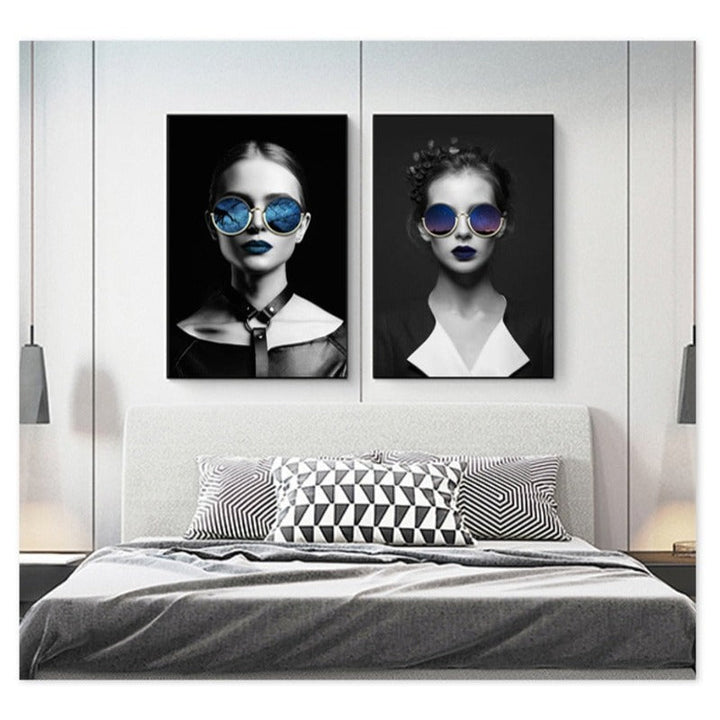 Wandbild mit Frauenfigur – Leinwandgemälde