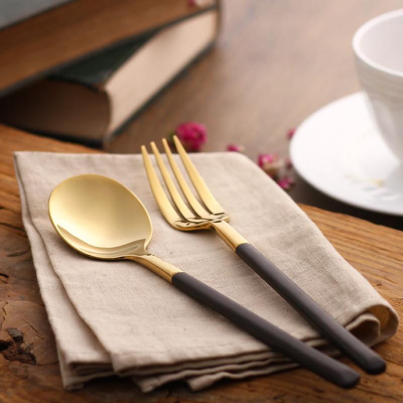 Hemingway Schwarz/Gold Besteck | Karnz