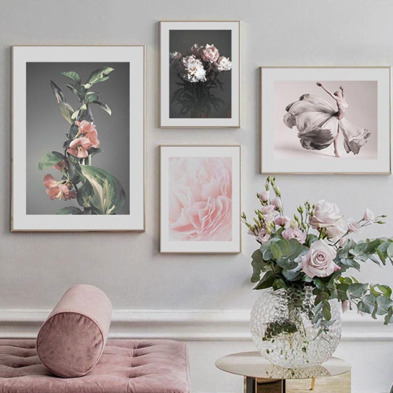 Modernes rosa Blumenbild „Mädchenruhe“ – Leinwandbild