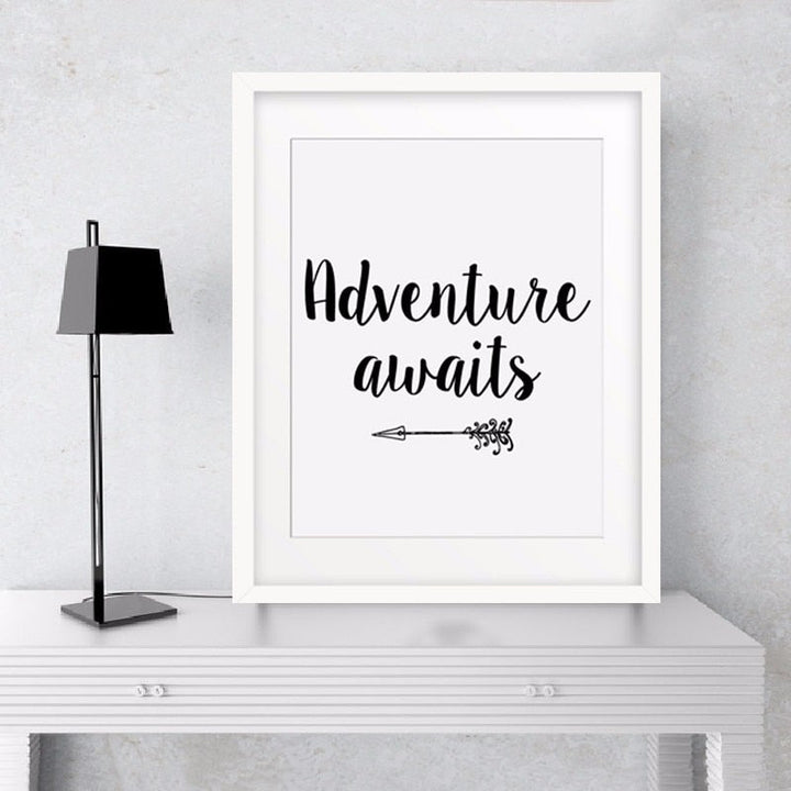 Adventure Awaits Pfeil - Leinwand Wandkunst Gemälde