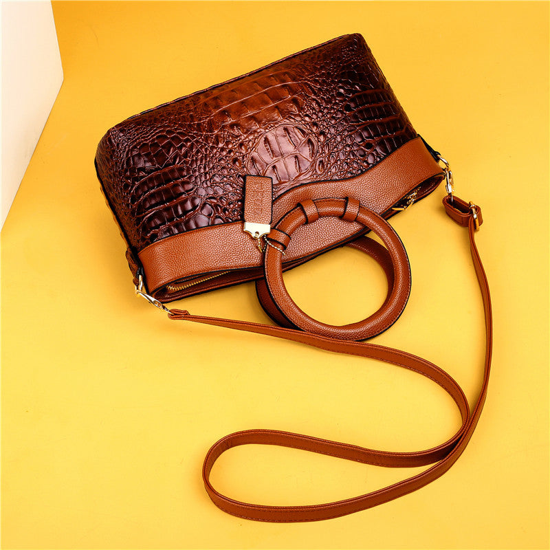 Krokodilledertasche – mit handgefertigten Details